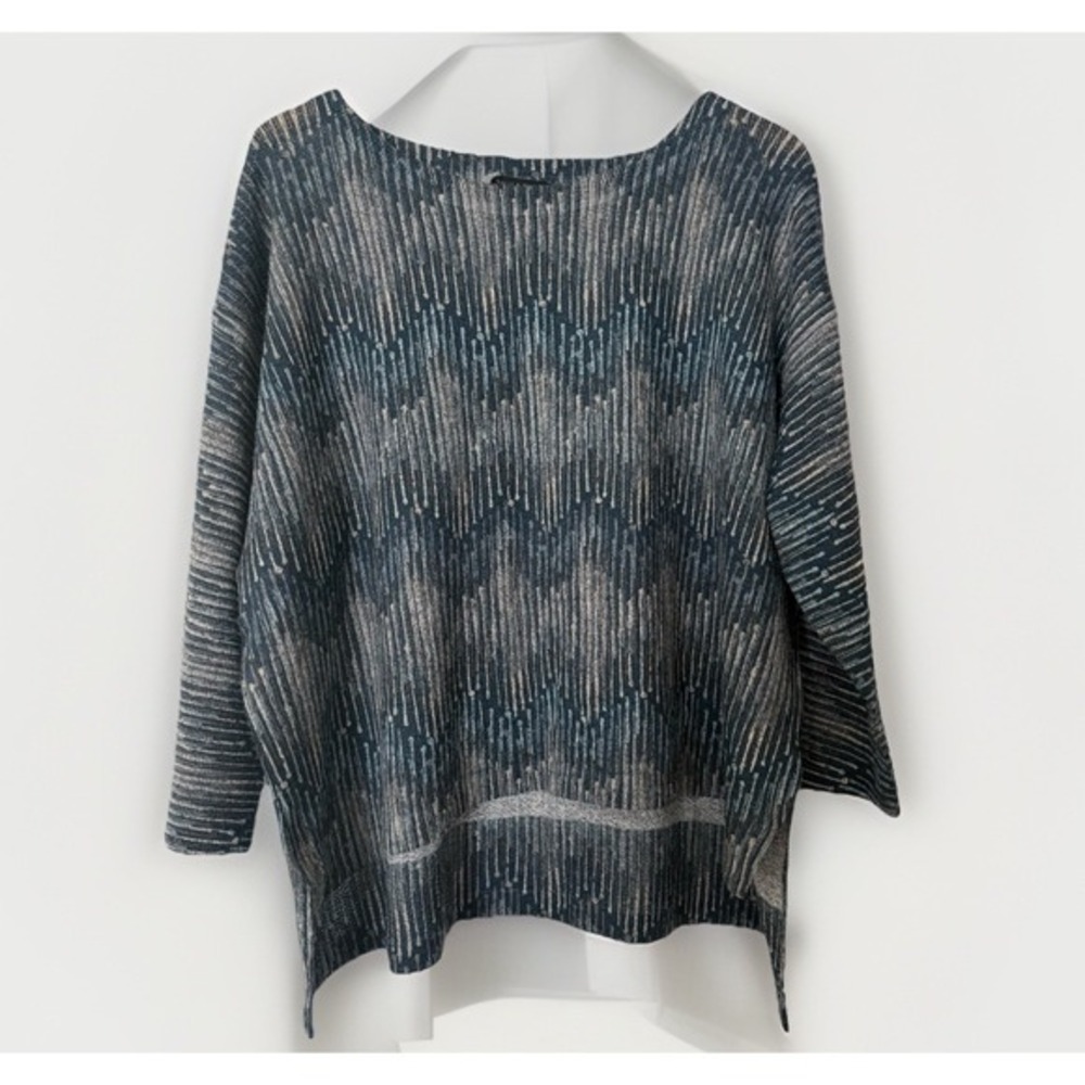 Nally & Millie‎  Womens L/ XL Multi~Colored Long Sleeve Lightweight Sweater